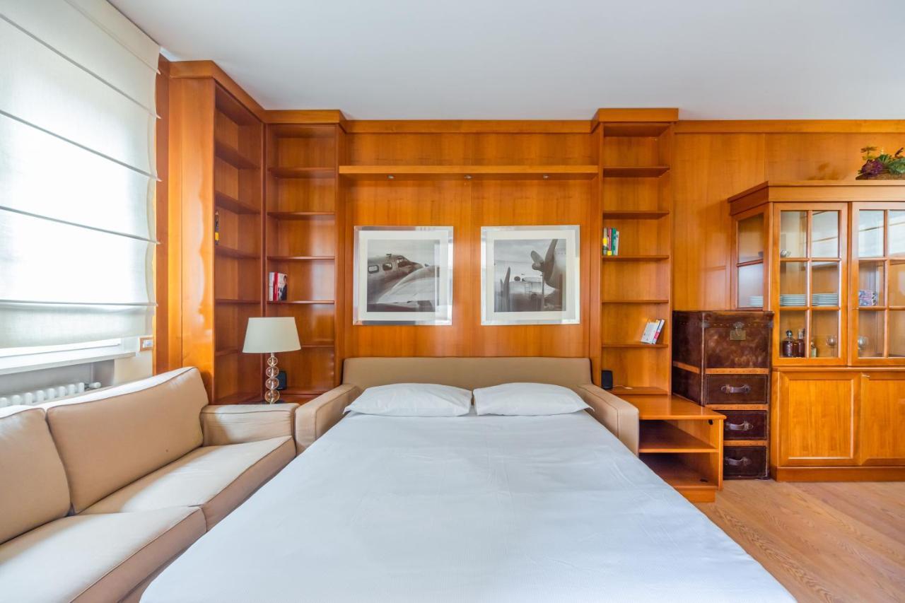 Cozy Apt - Corso Vercelli & Conciliazione M1 Apartamento Milán